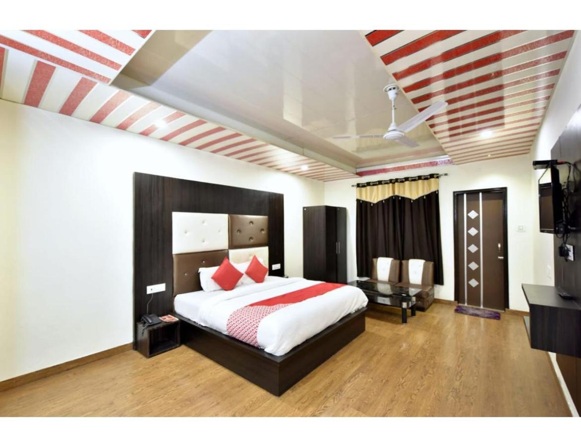 Hotel Dalhousie Grand Banikhet Extérieur photo